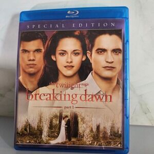 The Twilight Saga Breaking Dawn Part 1 Blu-ray Special‎ Edition Movie